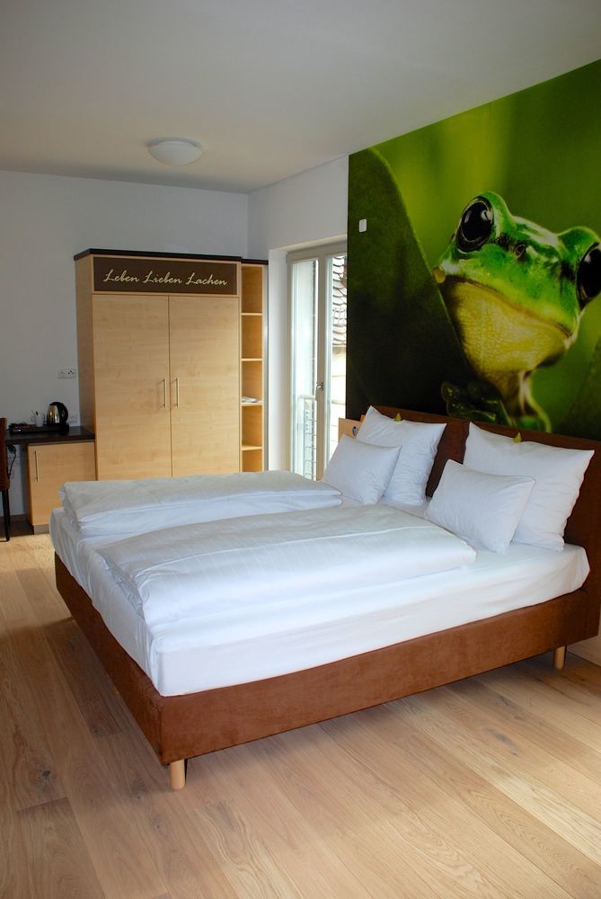 Hezelhof'S Radl-Hotel Wassertruedingen Экстерьер фото